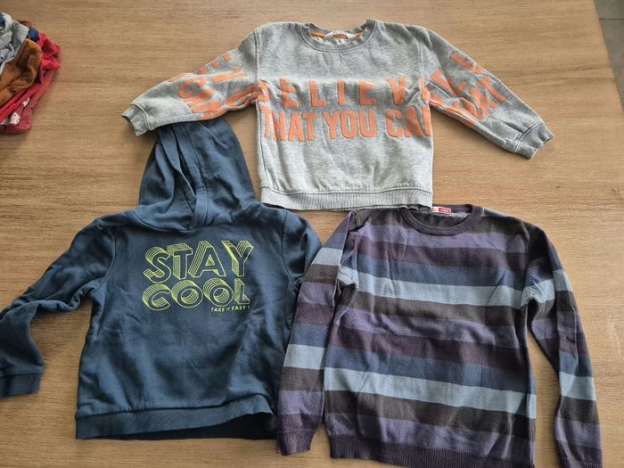 Lot sweat et pull 6 ans