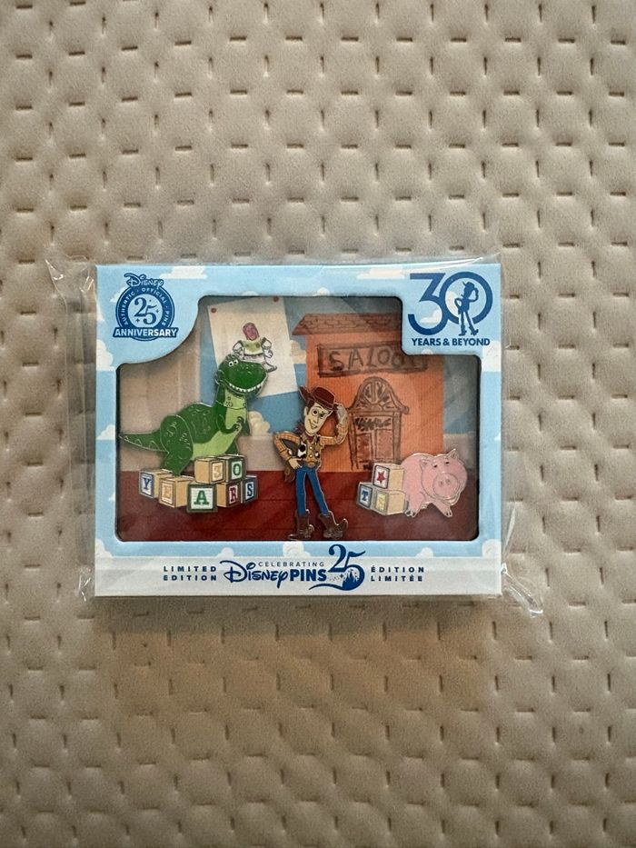 🎉Pin's Disney Toy Story - Edition Limitée 25e Anniversaire / 30 Years & Beyond🎉