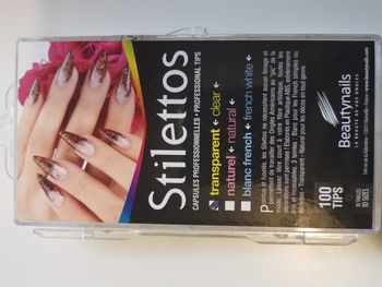 Capsules ongles stilettos