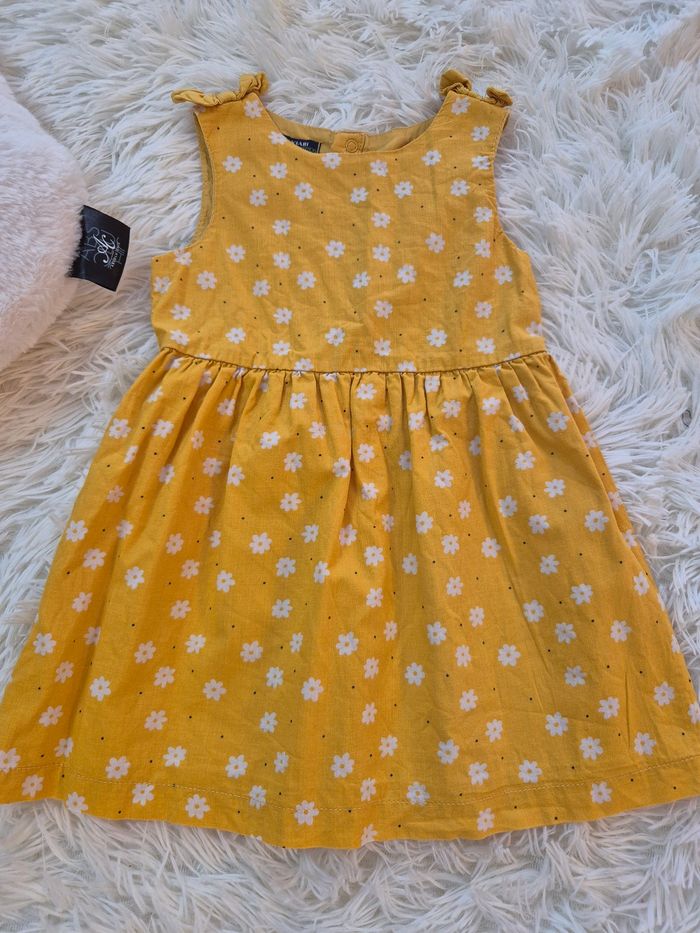 Robe courte - photo numéro 2