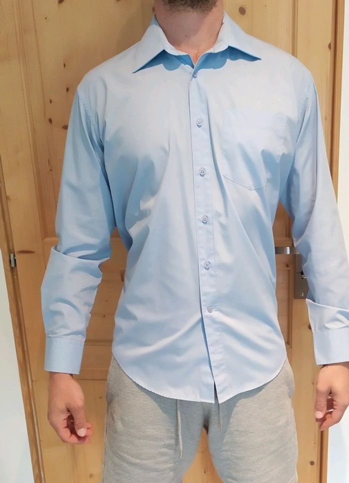 Chemise habillée bleue ciel