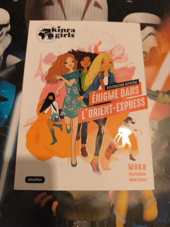 Énigme dans l'Orient Express. Kinra girls destination mystere