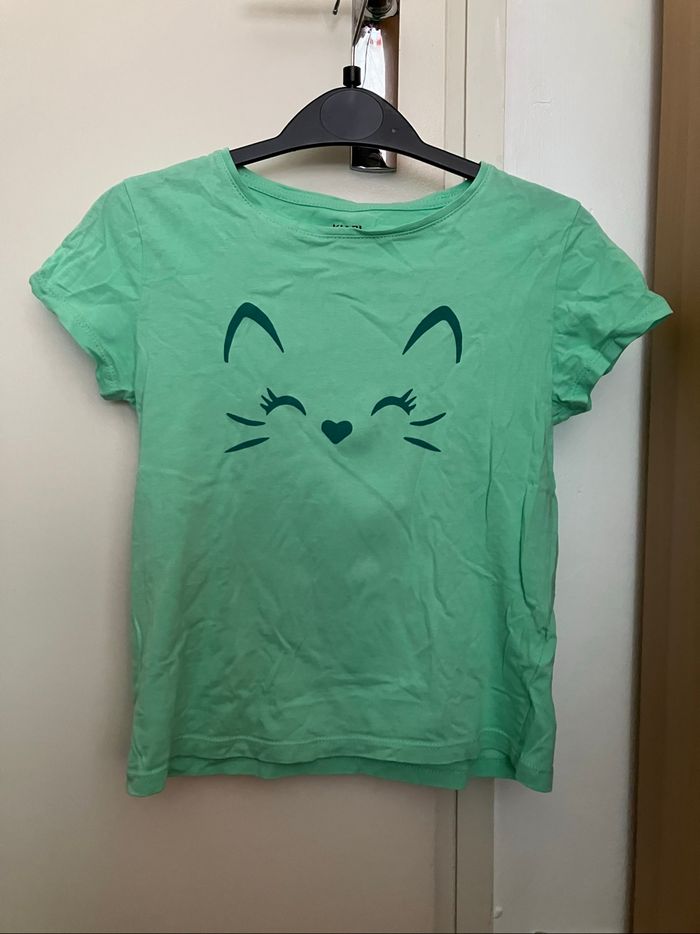 Lot de 2 T-shirts 6/8 ans (1€) - photo numéro 5