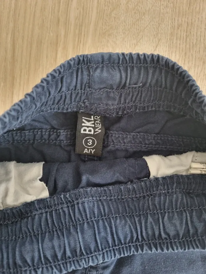 Short 3ans TBE - photo numéro 2