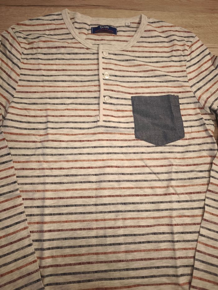 Tee-shirt manches longues taille S - photo numéro 2