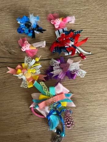 Barrettes et élastiques créateur