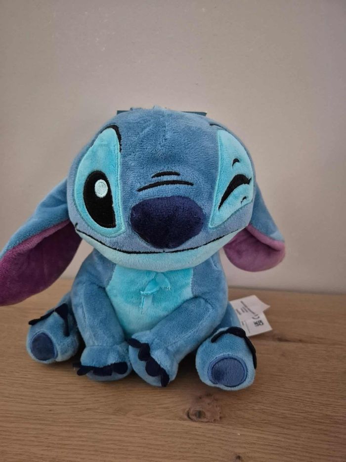 Tirelire en peluche stitch disney