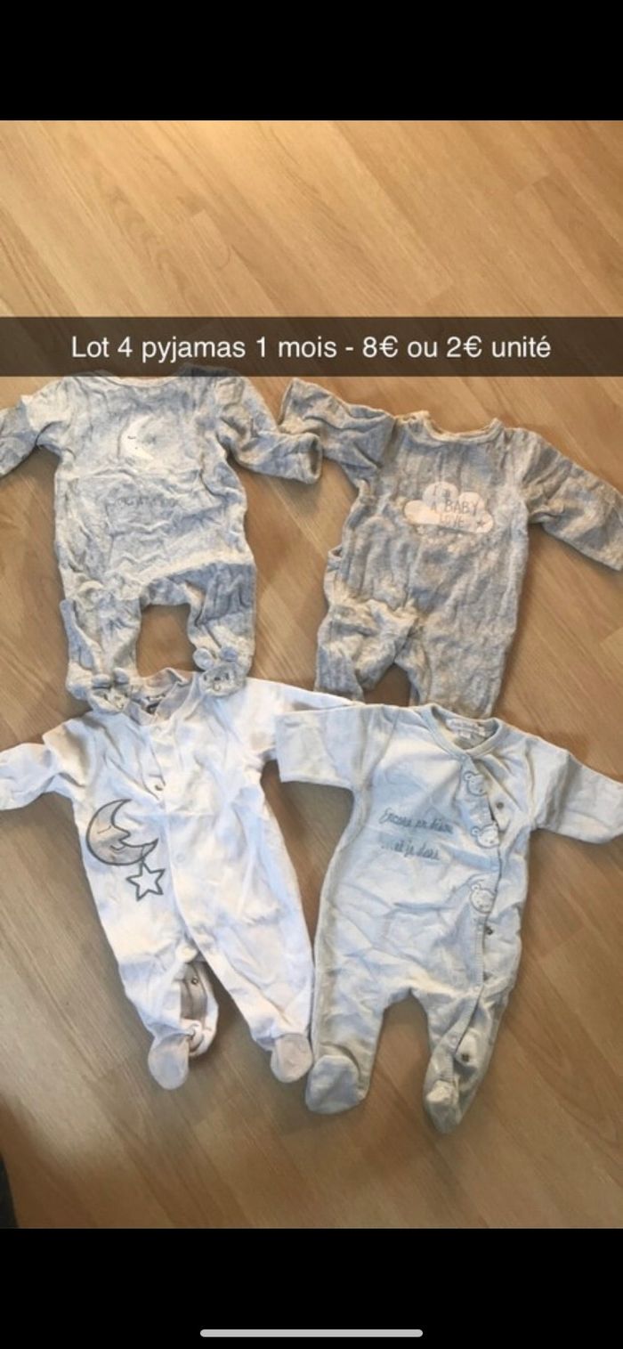 Lot 4 pyjamas 1 mois