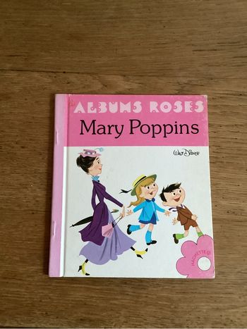 Livre « Mary poppins » 