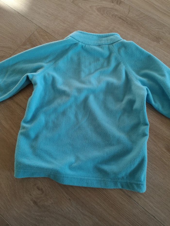 Pull polaire 6ans quasi neuf - photo numéro 5
