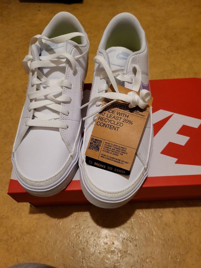 Basket Nike femme pointure 40 - photo numéro 7