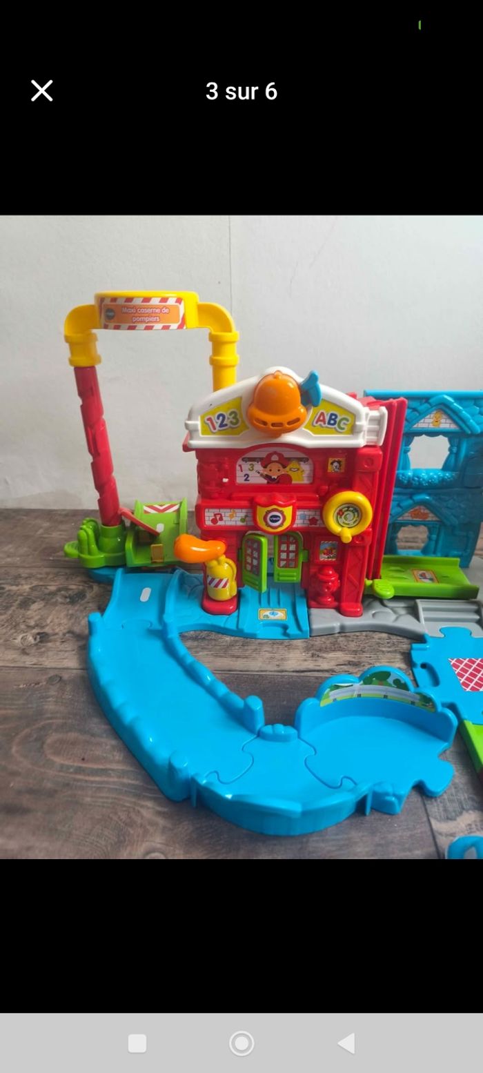 Caserne pompier tut tut bolide - photo numéro 3