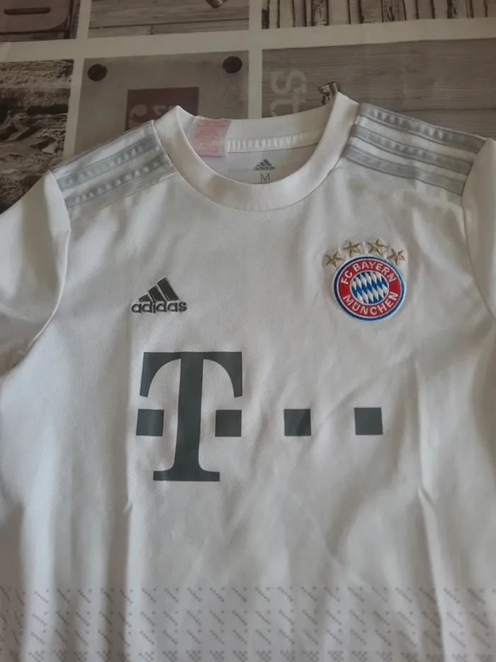 Maillot F.C Bayern - photo numéro 2