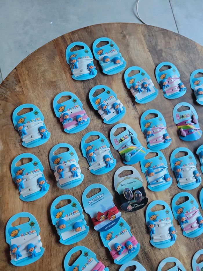 Énorme lot accessoires cheveux enfant idéal piniata cadeau - photo numéro 3
