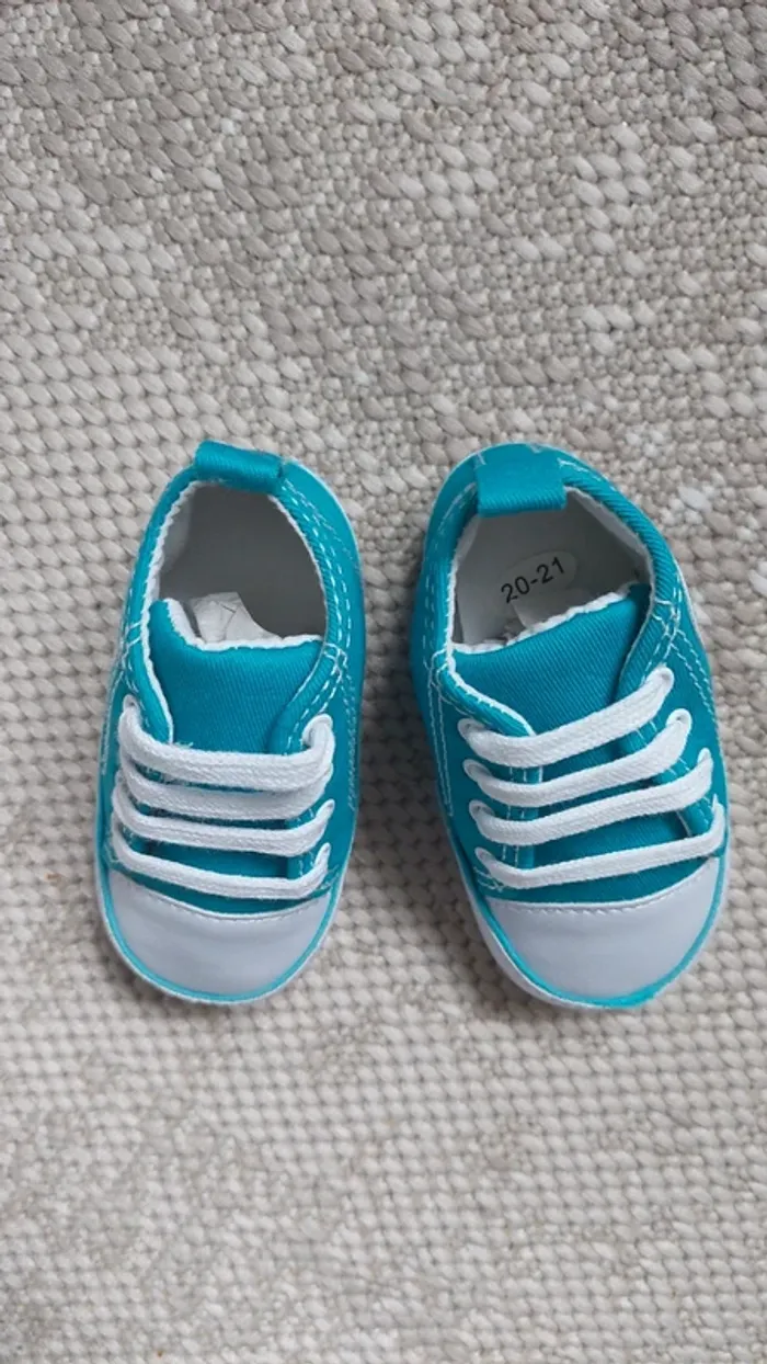 Chaussons bébé - photo numéro 3