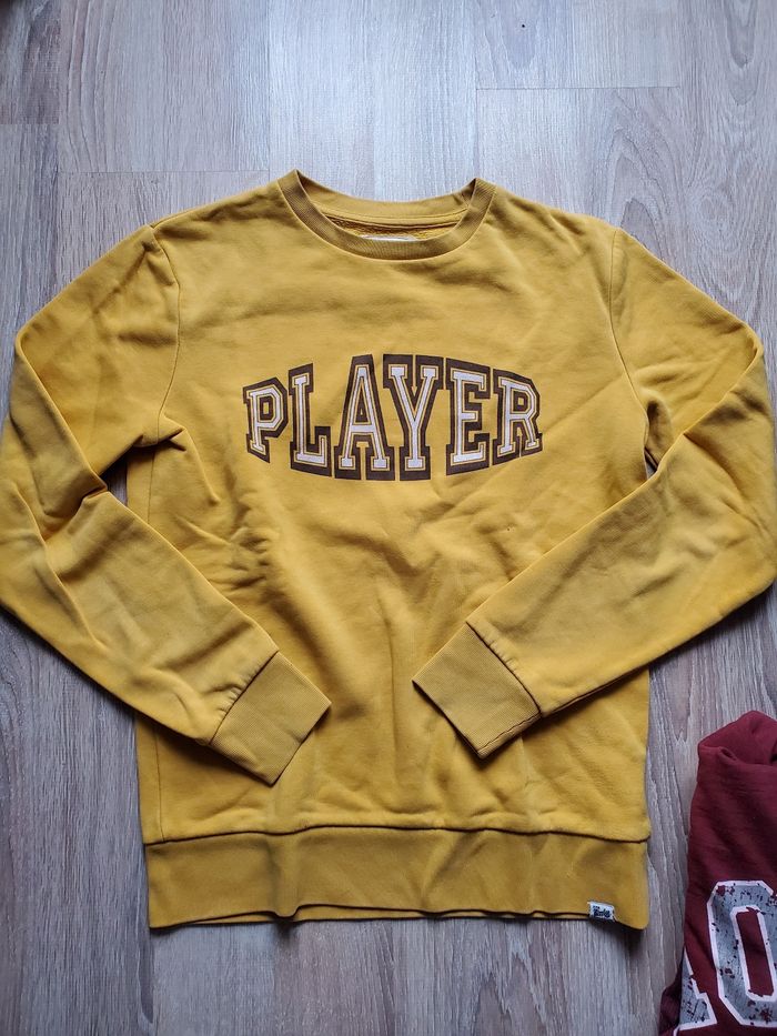 Pulls et t shirts 14ans - photo numéro 2