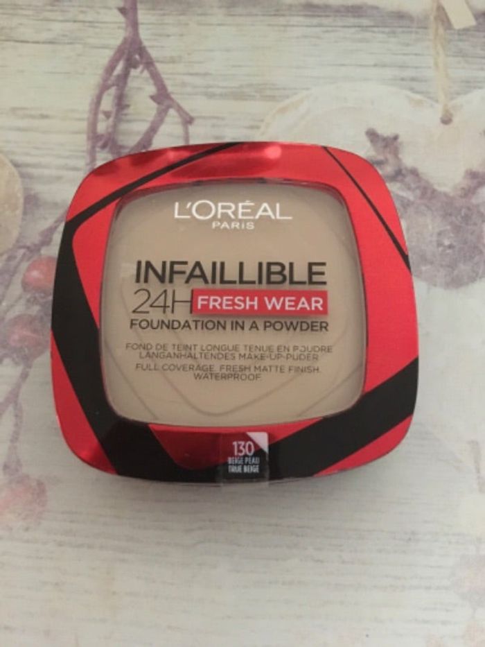 Fond de teint poudre Freshwear L’Oreal neuf