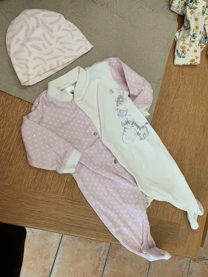 Pyjama et bonnet 3 mois