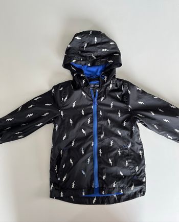 Coupe-vent à capuche noir motif éclair 3A