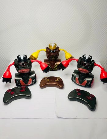 Lot de 3 robots de combat viking