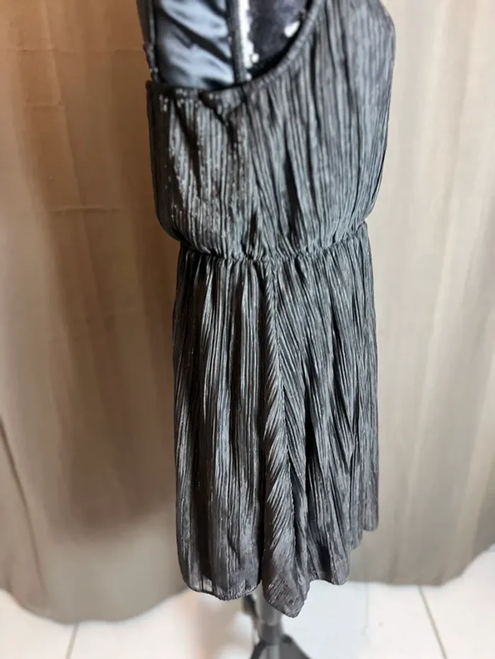 Robe liseré argenté - photo numéro 3