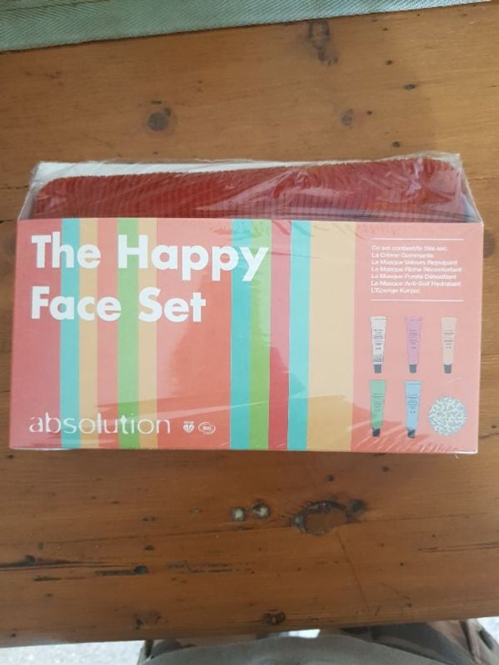 Trousse avec 5 soins ABSOLUTION neuve