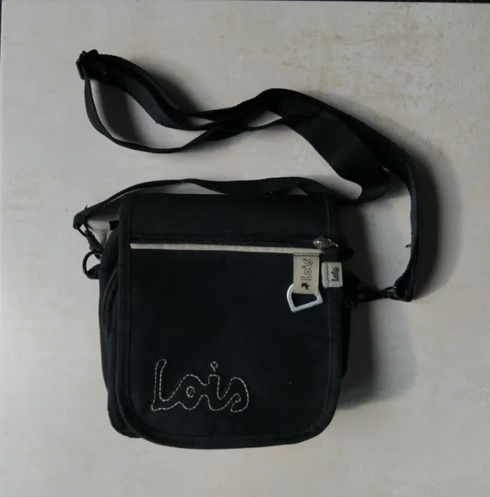 Sacoche Lois à bandoulière - Élégance et Praticité