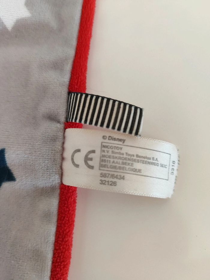 Doudou plat Minnie Disney nicotoy simba toy - photo numéro 3