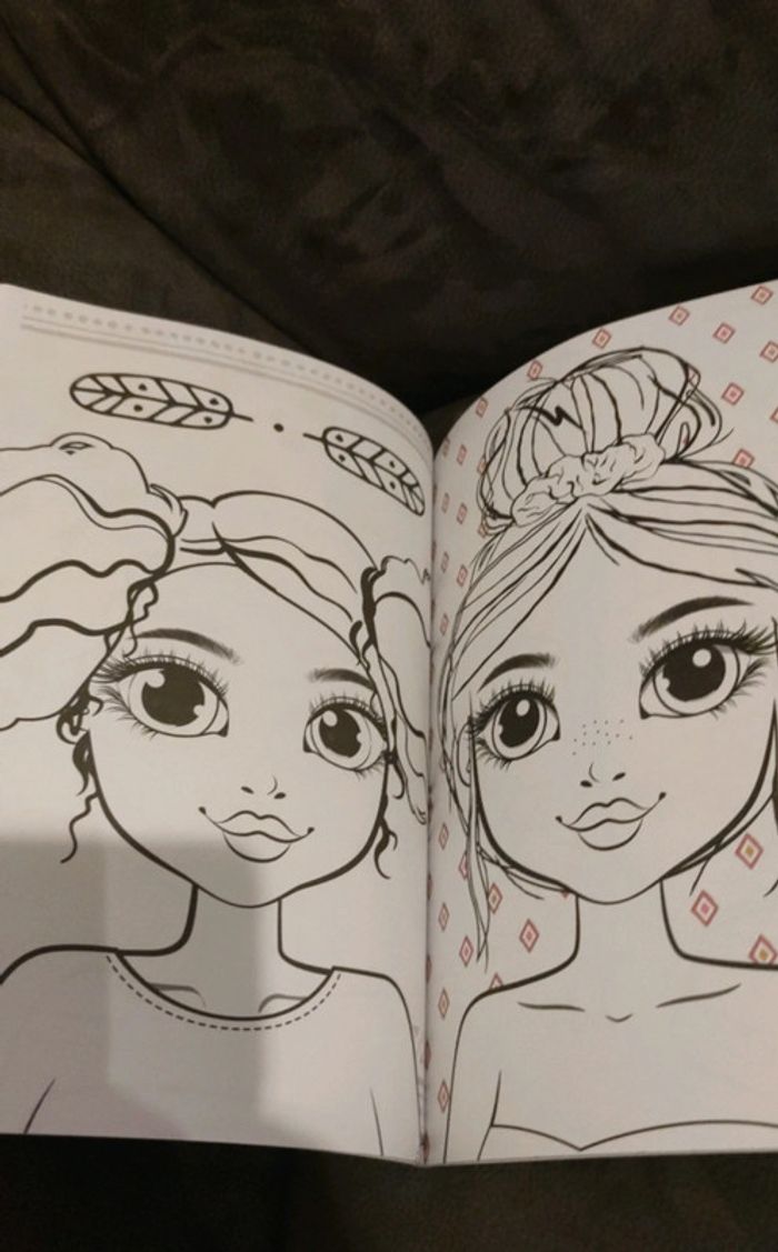 Dilly dally livre de coloriage coulouring book - photo numéro 3