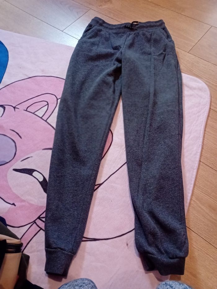 Pulls et 2 jogging 14 ans garcons - photo numéro 8