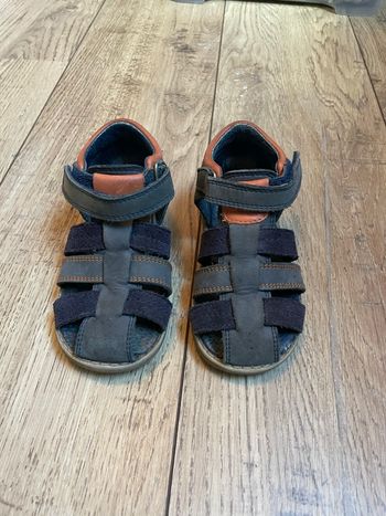 Sandale garçon taille 23