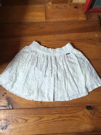 Jolie jupe blanche dentelle Abercrombie & fitch en M