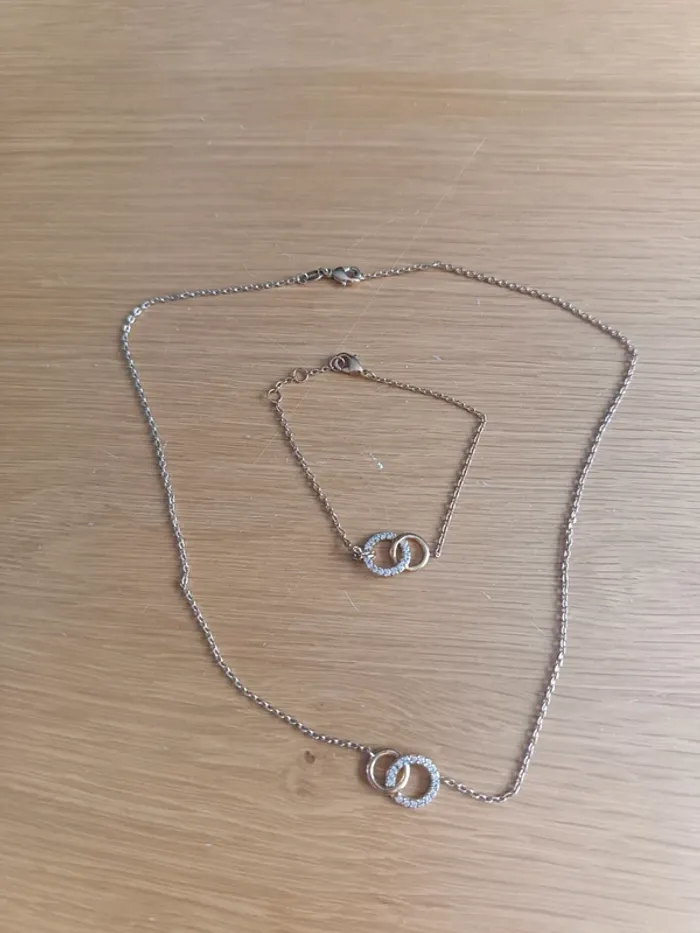 Bijou collier et bracelet plaqué or