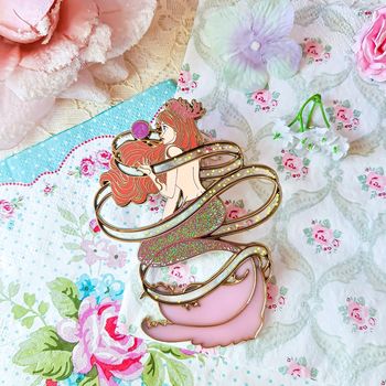 Pin's Disney anna sirène la reine des neiges frozen fantasy