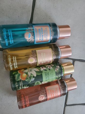 Victoria's secret brume parfumée 13 euros pièce