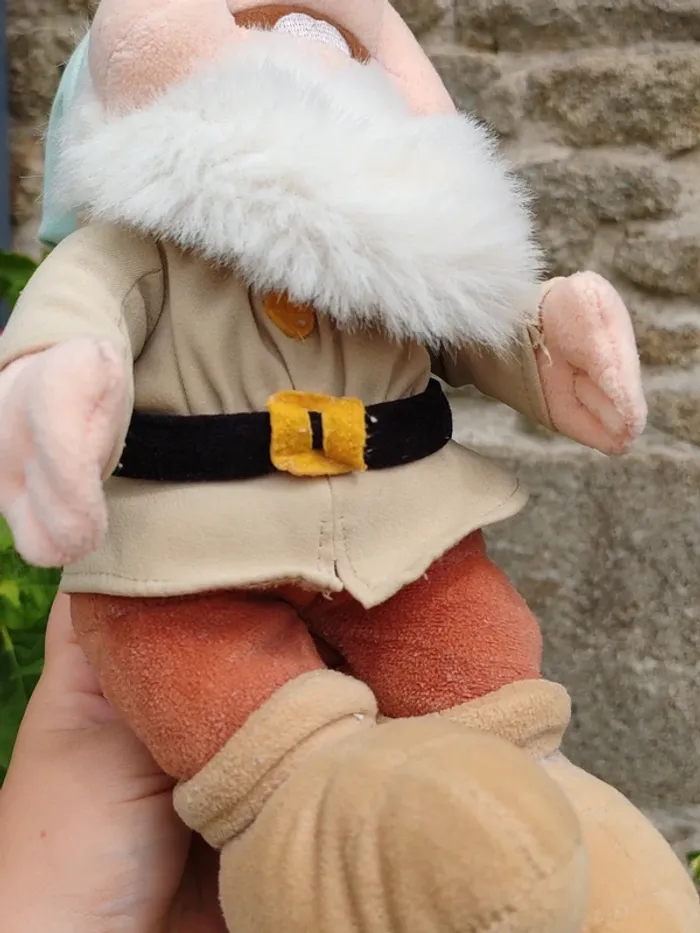 Peluche dormeur - blanche neige et les 7 nains - photo numéro 6