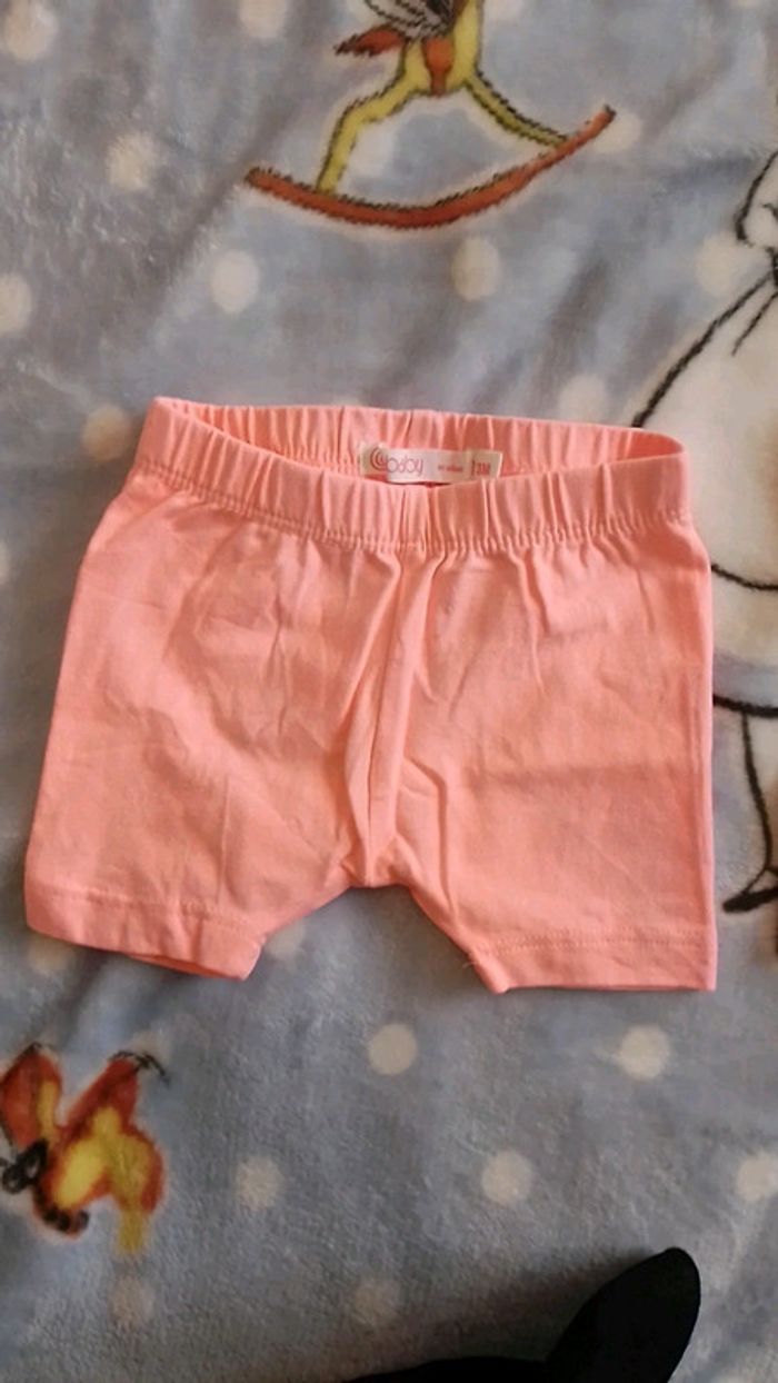 Short Gémo 3 mois neuf - photo numéro 4