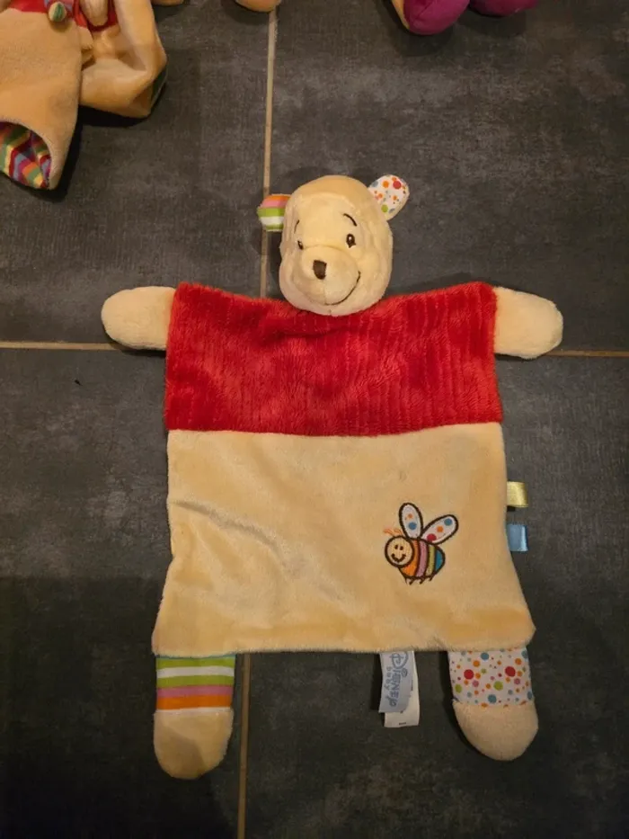 Lot peluches winnie l’ourson disney - photo numéro 2