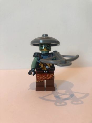 Figurine type lego chasseur de prime Bounty Hunter. Star Wars