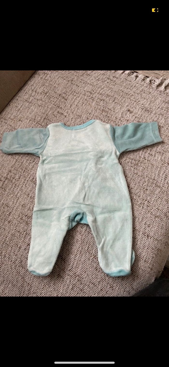 Pyjama 1 mois - photo numéro 2