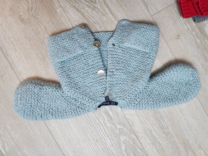 Lot de gilets 3 mois - photo numéro 7