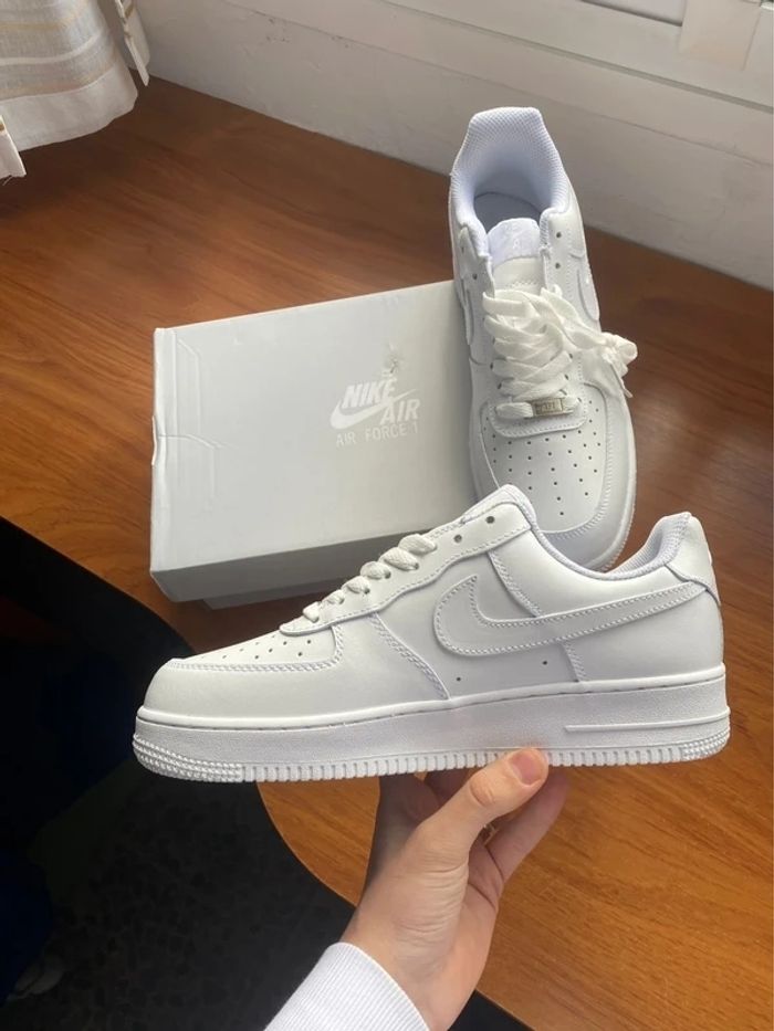Nike Air Force 1 Low '07 White 45 - photo numéro 2