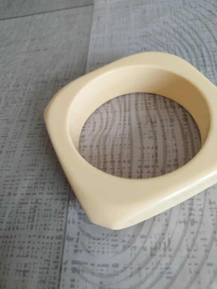 Magnifique bracelet vintage crème - photo numéro 2
