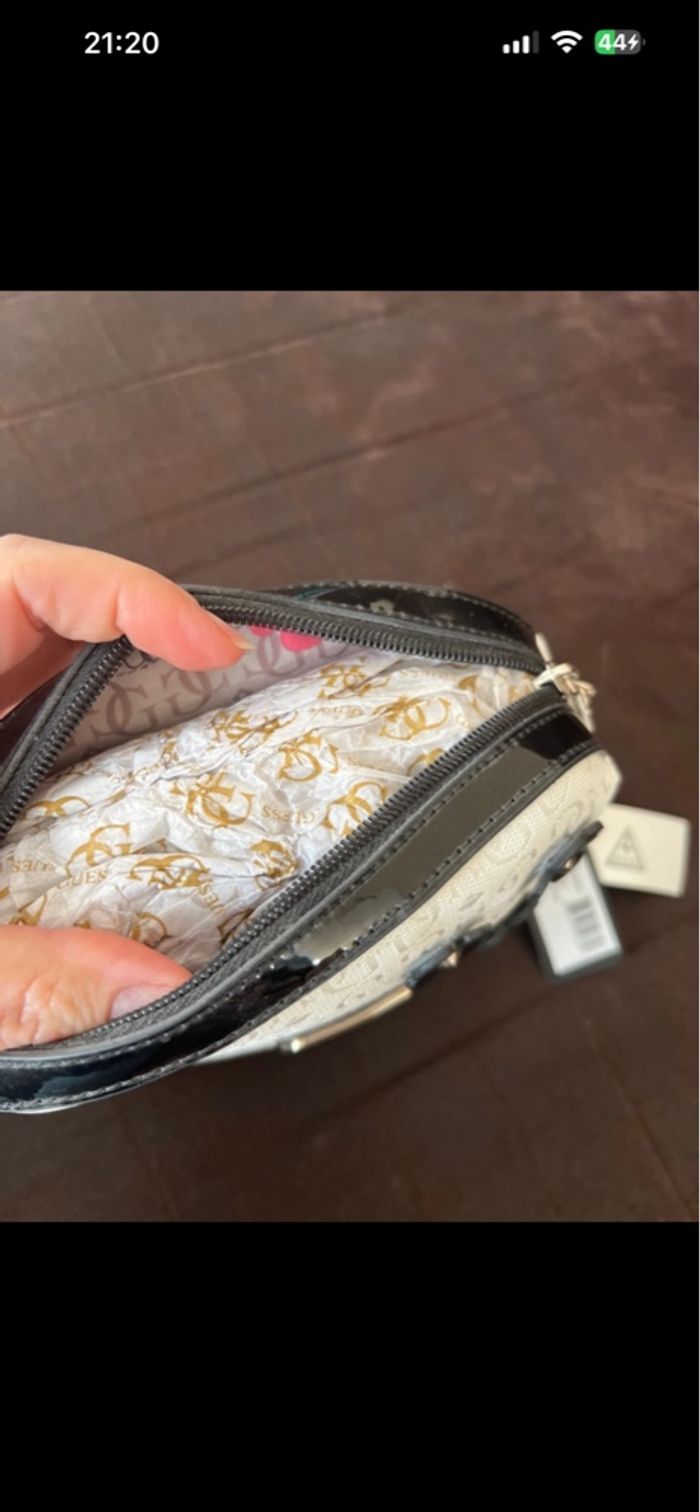 Trousse de maquillage Guess - photo numéro 3