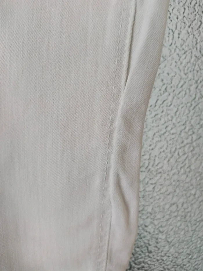 Jeans blanc Zara - photo numéro 4