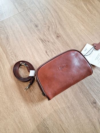 Magnifique petit sac à main en cuir