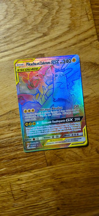 Carte Pokemon Pikachu et Zekrom GX 184/181