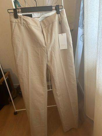 pantalon droit zara neuf avec étiquette 