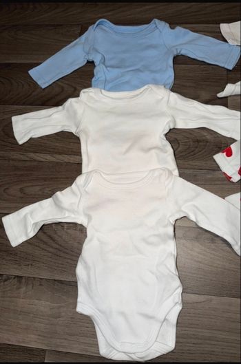 Lot de 12 body un mois