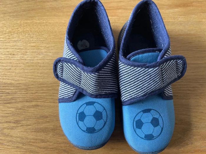 Chaussons garçon 25 - photo numéro 3